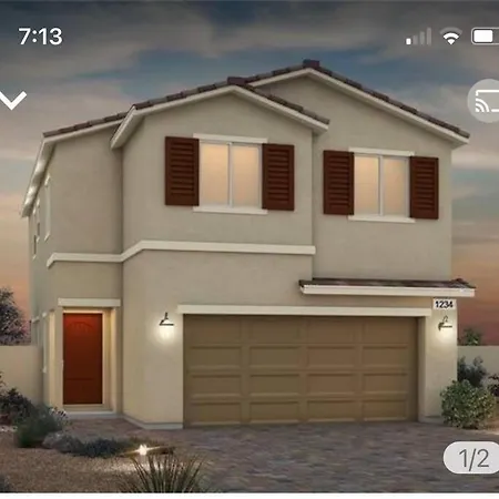 New,And Modern Home Close To The Strip